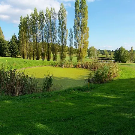 Prázdninový dům Gite With Studio On An Estate With Heated Pool
