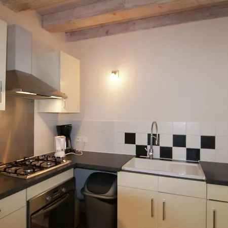 Prázdninový dům Gite With Studio On An Estate With Heated Pool *
