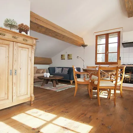 Prázdninový dům Gite With Studio On An Estate With Heated Pool *