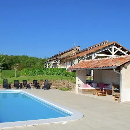 Gite With Studio On An Estate With Heated Pool